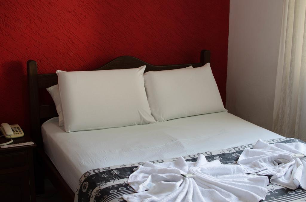 Hotel Nuar Betim Rum bild